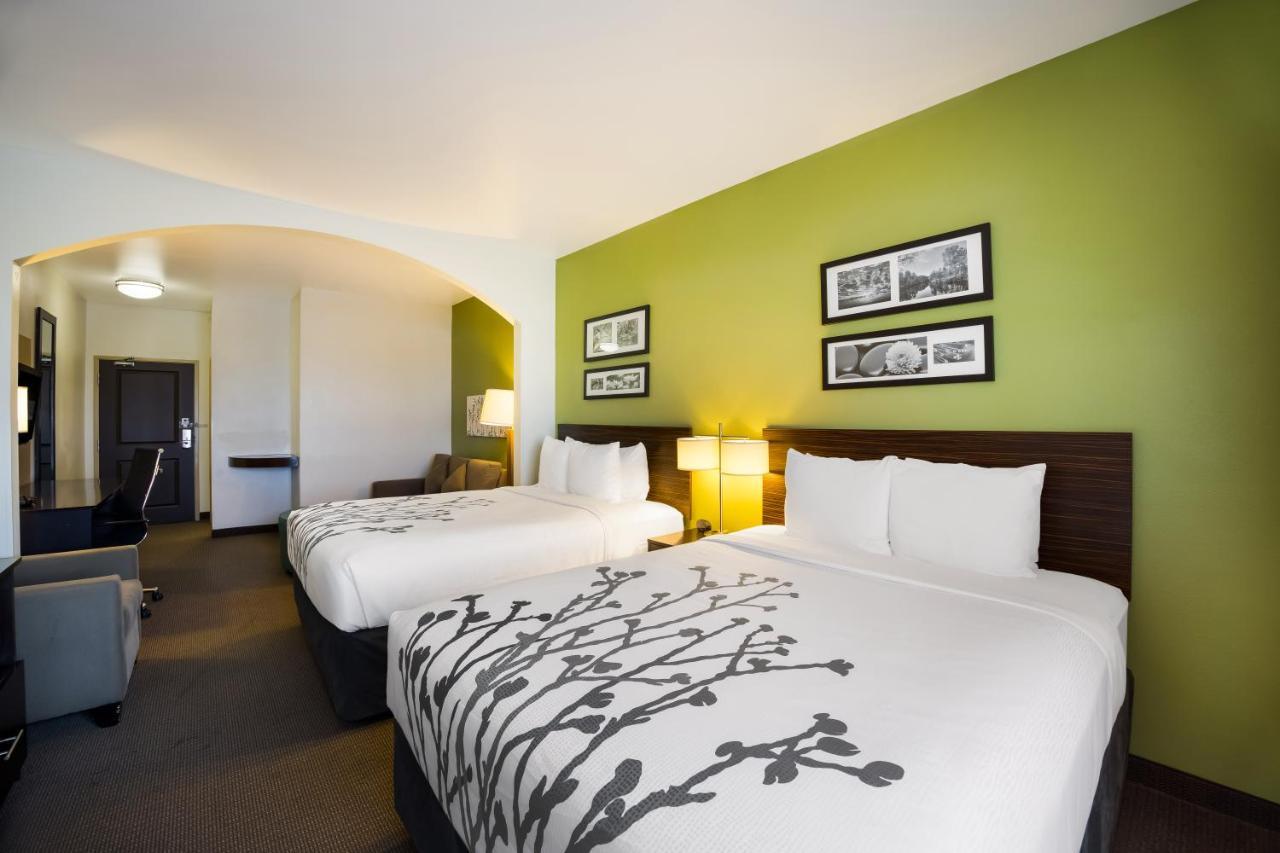 Sleep Inn & Suites Colby Eksteriør bilde