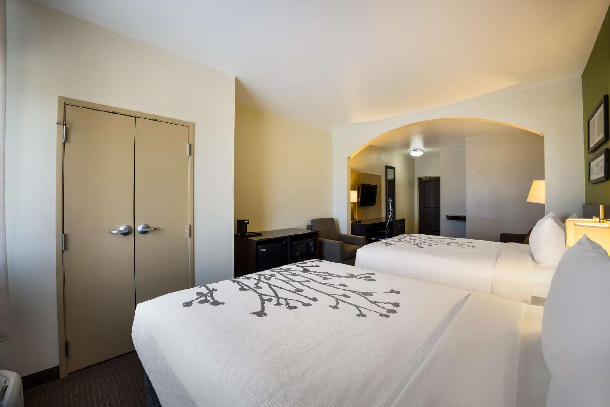 Sleep Inn & Suites Colby Eksteriør bilde