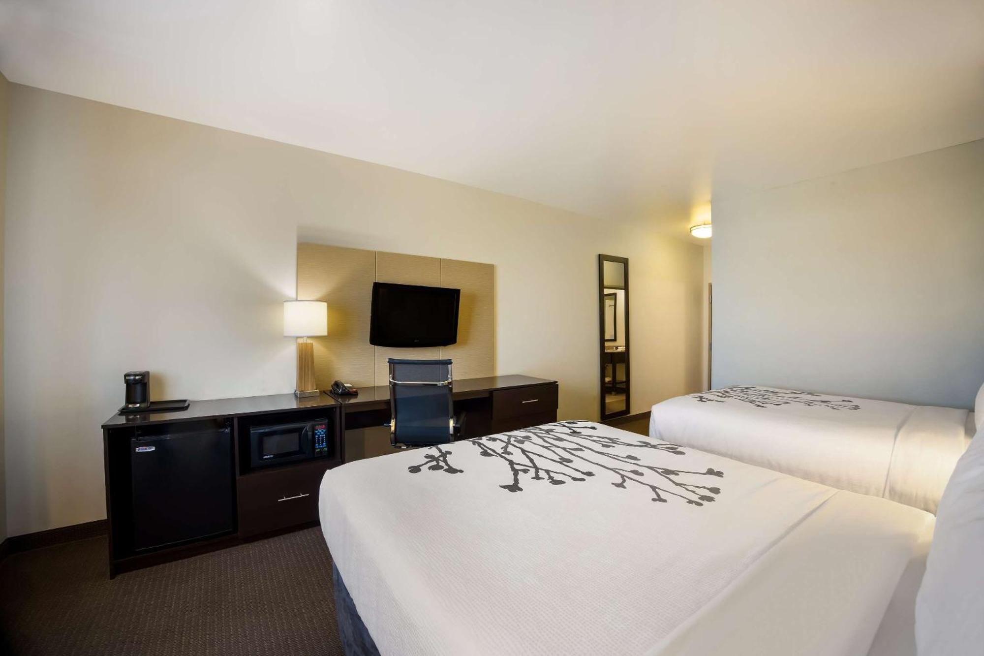 Sleep Inn & Suites Colby Eksteriør bilde
