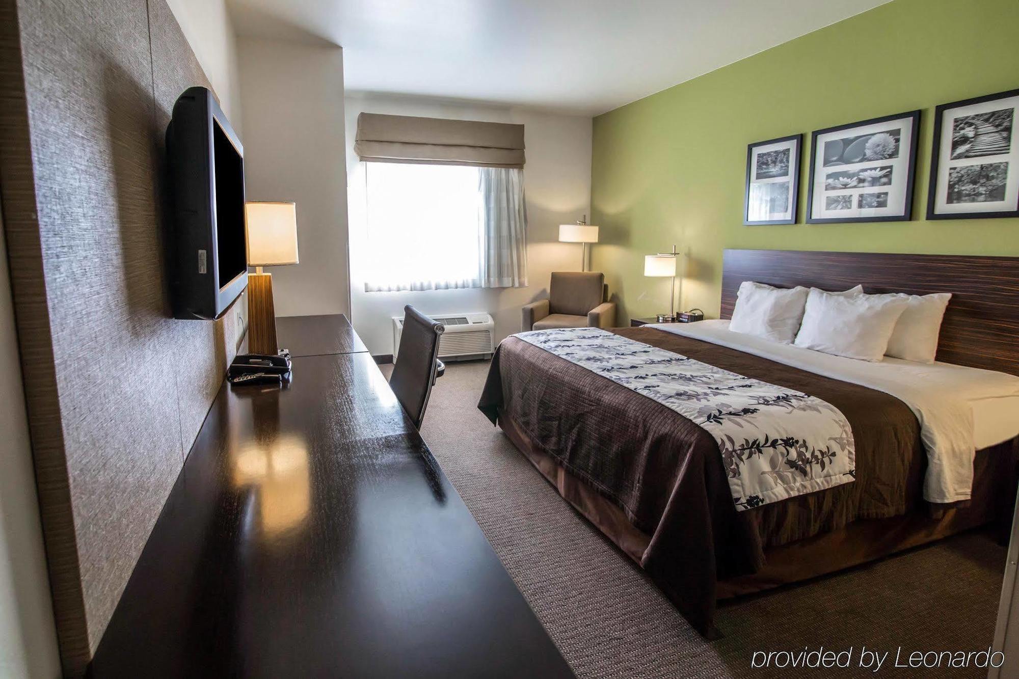 Sleep Inn & Suites Colby Eksteriør bilde